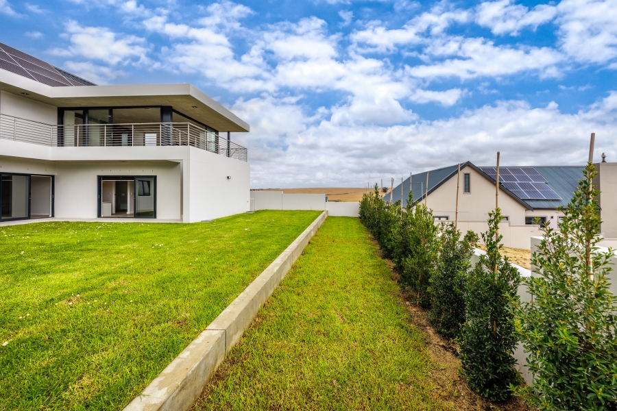 5 Bedroom Property for Sale in Mount Royal Golf Estate Western Cape